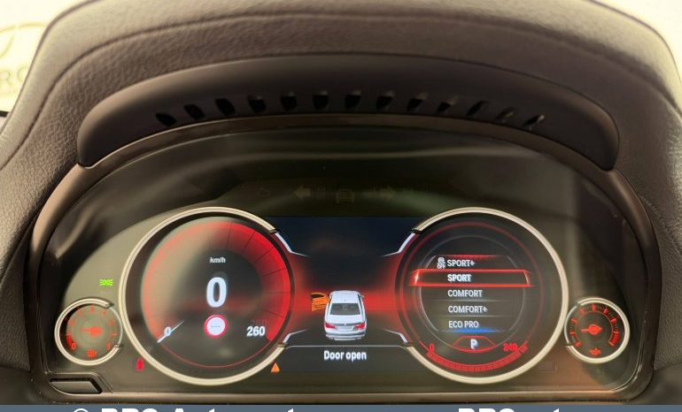 
								BMW 740 i Automatas 2015 full									