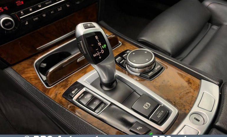 
								BMW 740 i Automatas 2015 full									