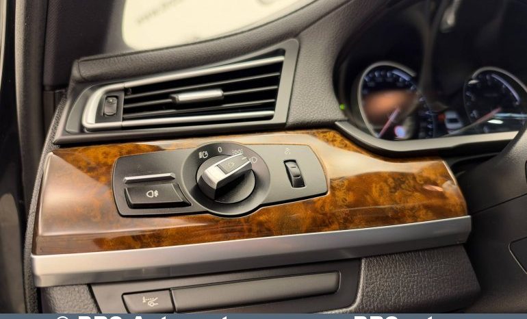 
								BMW 740 i Automatas 2015 full									