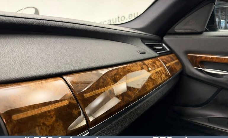 
								BMW 740 i Automatas 2015 full									
