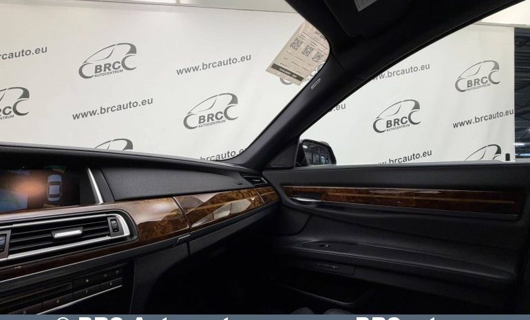 
								BMW 740 i Automatas 2015 full									