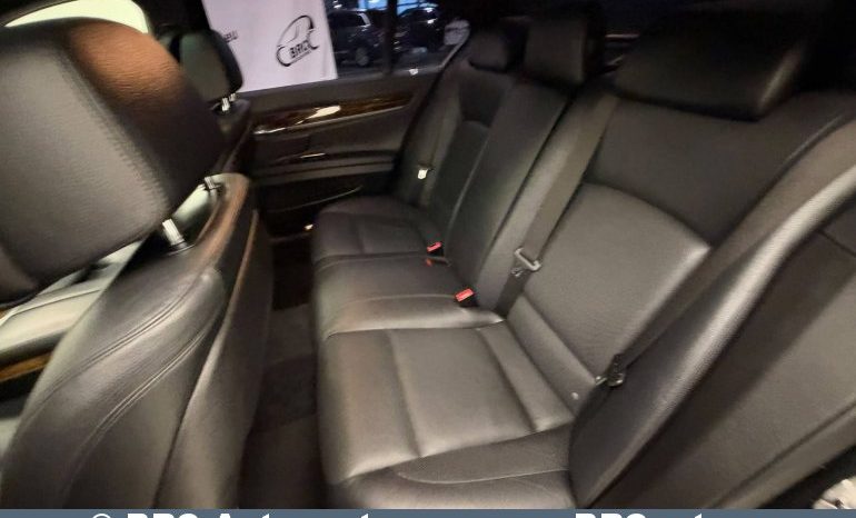 
								BMW 740 i Automatas 2015 full									