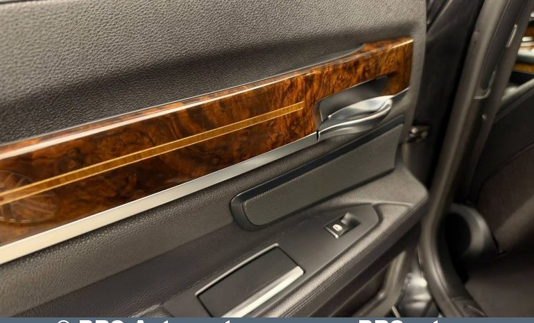 
								BMW 740 i Automatas 2015 full									