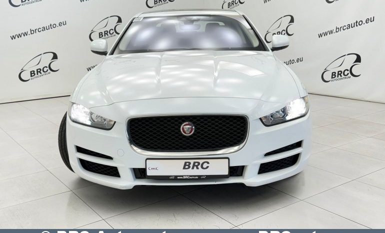 
								Jaguar XE 25T Automatas 2019 full									