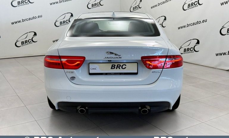 
								Jaguar XE 25T Automatas 2019 full									