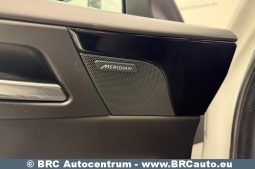 
										Jaguar XE 25T Automatas 2019 full									