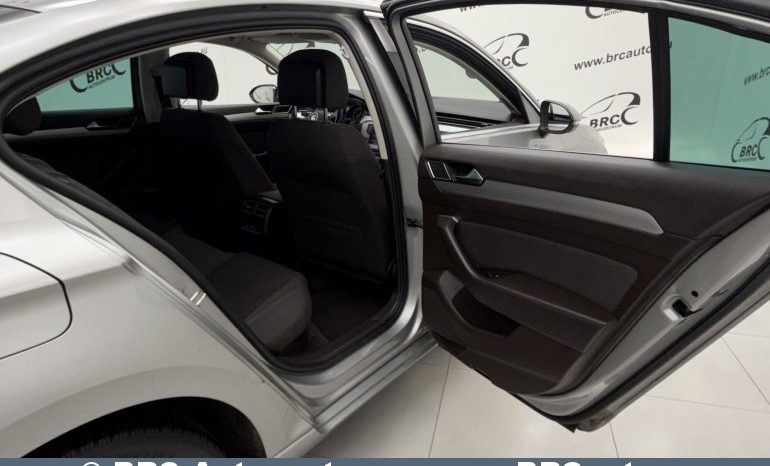 
								Volkswagen Passat 1.4 TSI B/D Automatas 2015 full									