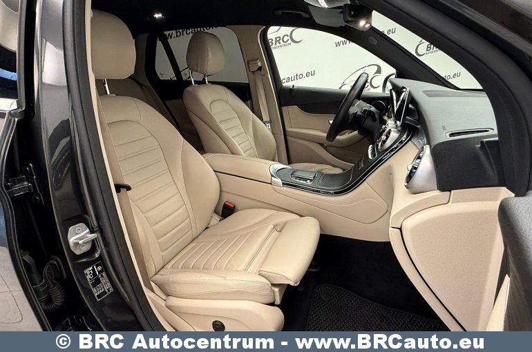 Mercedes-Benz GLC 300 e 4Matic Plug-In Automatas 2020