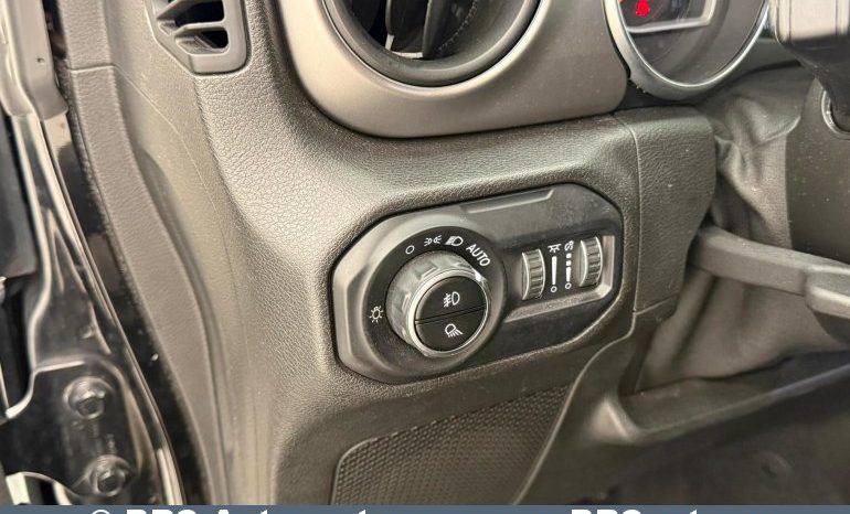 
								Jeep Wrangler 2.0L i4 DOHC DI Turbo Automatas 2021 full									