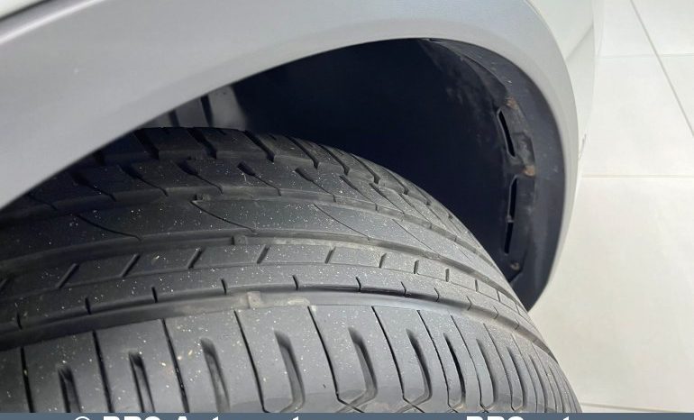 
								Volkswagen Tiguan  2021 full									