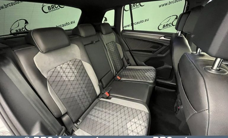 
								Volkswagen Tiguan  2021 full									