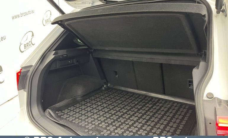 
								Volkswagen Tiguan  2021 full									