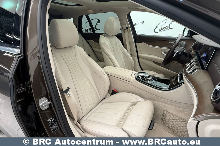 Mercedes-Benz E 400 3.5 V6 Biturbo 4MATIC Automatas 2017