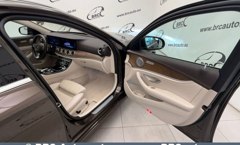 
								Mercedes-Benz E 400 3.5 V6 Biturbo 4MATIC Automatas 2017 full									