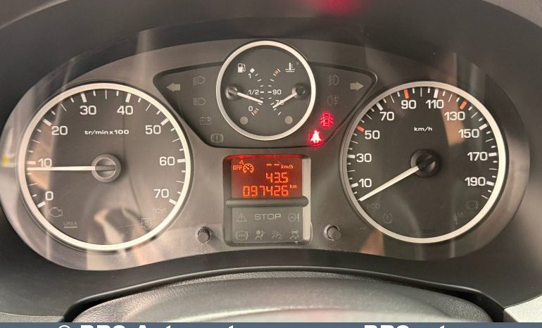 
								Peugeot Partner 1.2 PureTech Tepee 2017 full									