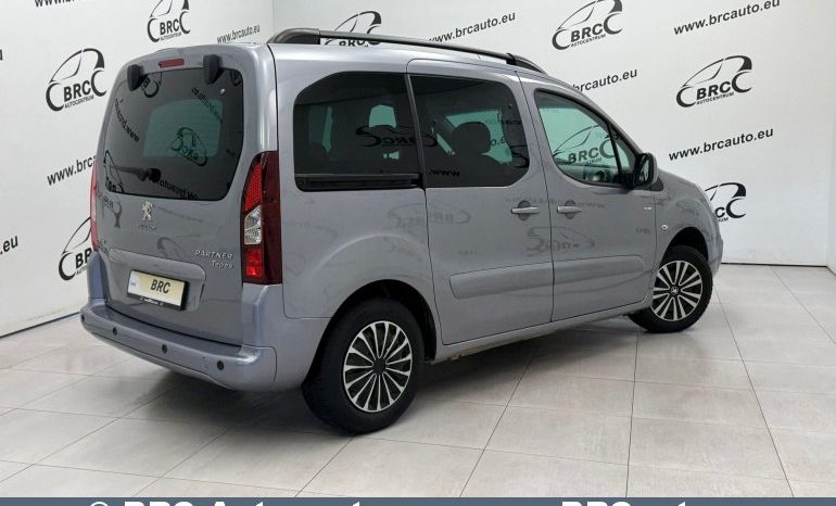 
								Peugeot Partner 1.2 PureTech Tepee 2017 full									