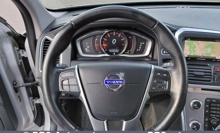 
								Volvo XC 60 T5 DYNAMIC FWD Automatas 2017 full									