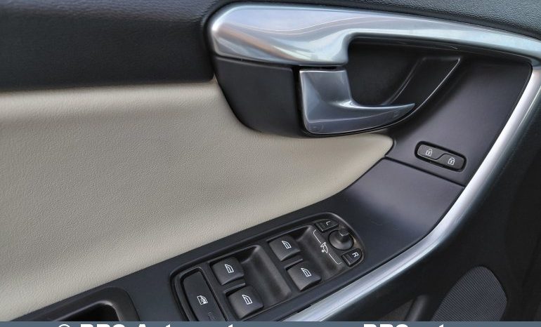
								Volvo XC 60 T5 DYNAMIC FWD Automatas 2017 full									