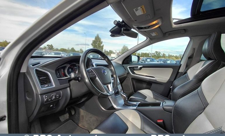 
								Volvo XC 60 T5 DYNAMIC FWD Automatas 2017 full									