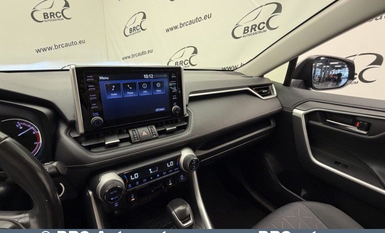 
								Toyota RAV 4 SUV 2.0 Dynamic Force Luxury Multidrive Automatas 2021 full									