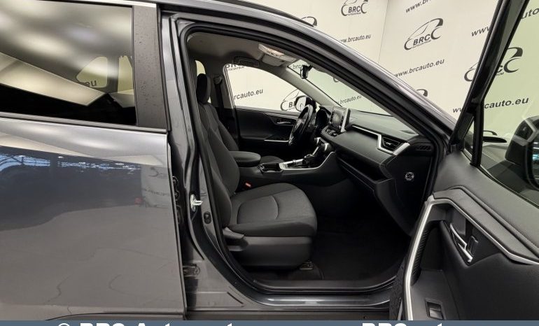 
								Toyota RAV 4 SUV 2.0 Dynamic Force Luxury Multidrive Automatas 2021 full									