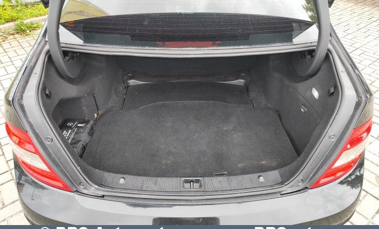 
								Mercedes-Benz C 320 3.0d Automatas 2007 full									