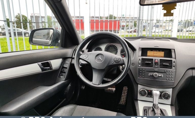 
								Mercedes-Benz C 320 3.0d Automatas 2007 full									