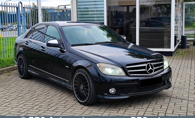
								Mercedes-Benz C 320 3.0d Automatas 2007 full									