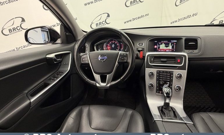 
								Volvo V60 Cross Country Premier Automatas 2018 full									