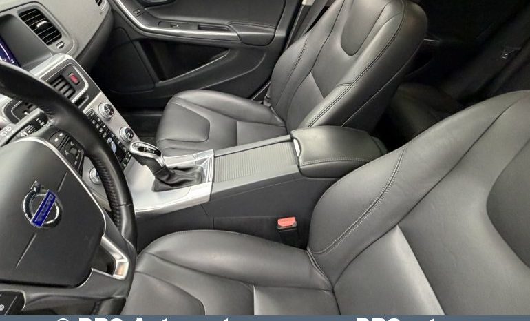 
								Volvo V60 Cross Country Premier Automatas 2018 full									