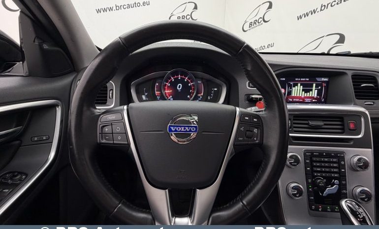 
								Volvo V60 Cross Country Premier Automatas 2018 full									