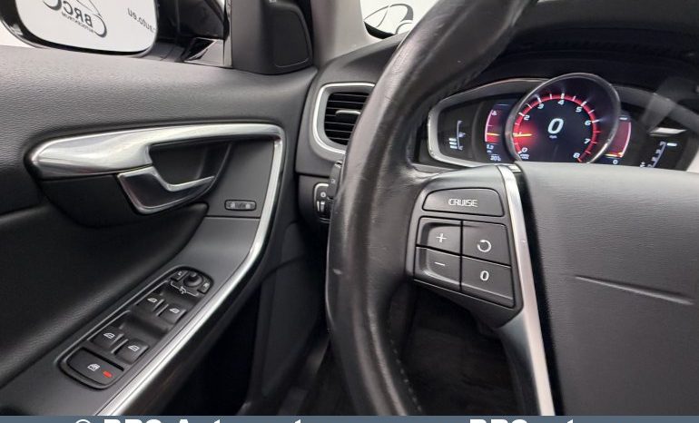 
								Volvo V60 Cross Country Premier Automatas 2018 full									