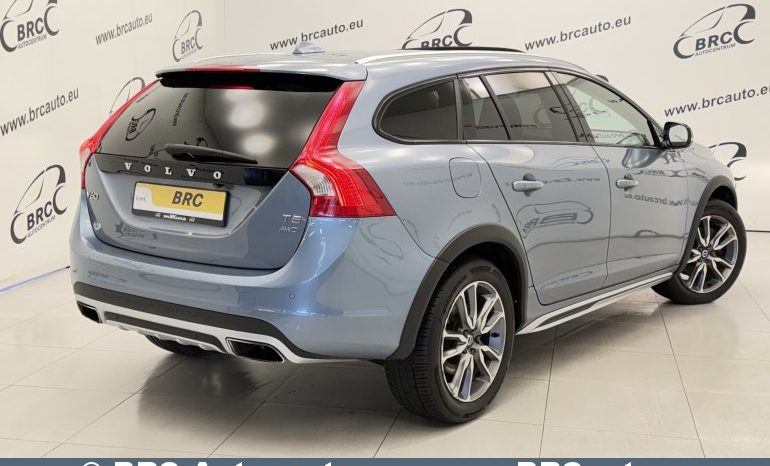 
								Volvo V60 Cross Country Premier Automatas 2018 full									