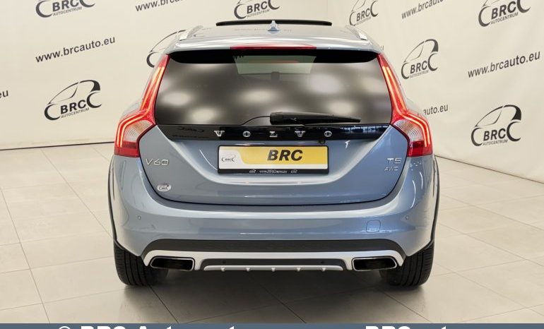 
								Volvo V60 Cross Country Premier Automatas 2018 full									