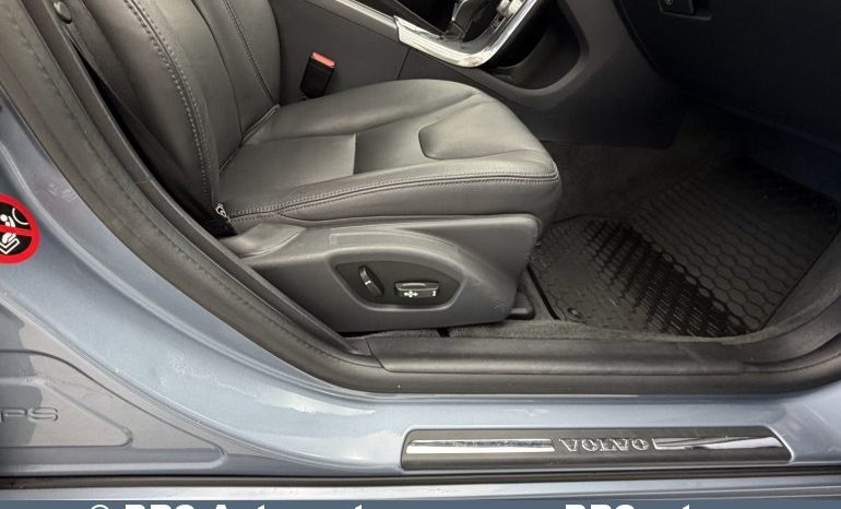 
								Volvo V60 Cross Country Premier Automatas 2018 full									