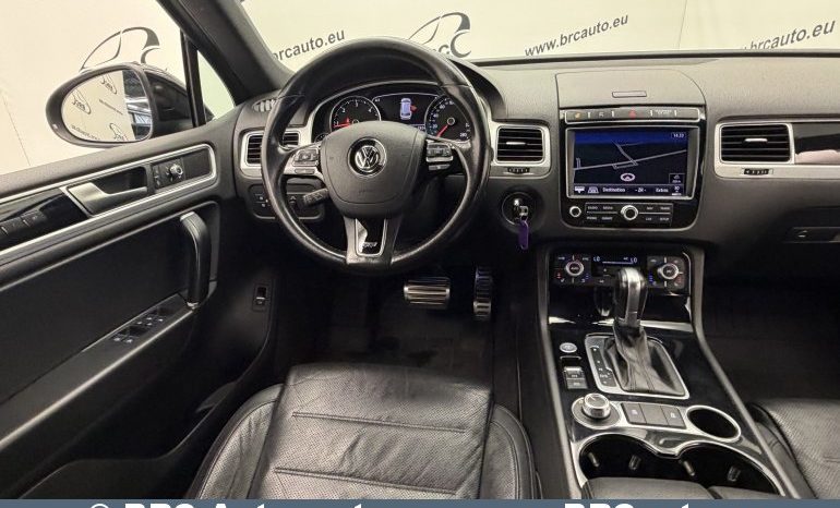
								Volkswagen Touareg 3.0TDI  R-Line Automatas 2017 full									