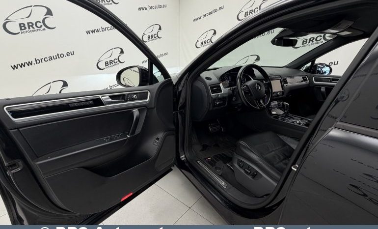 
								Volkswagen Touareg 3.0TDI  R-Line Automatas 2017 full									