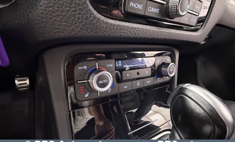 
								Volkswagen Touareg 3.0TDI  R-Line Automatas 2017 full									