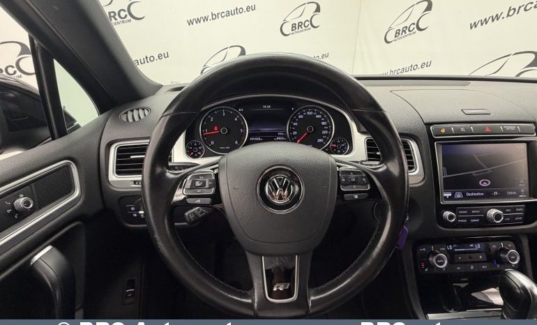 
								Volkswagen Touareg 3.0TDI  R-Line Automatas 2017 full									