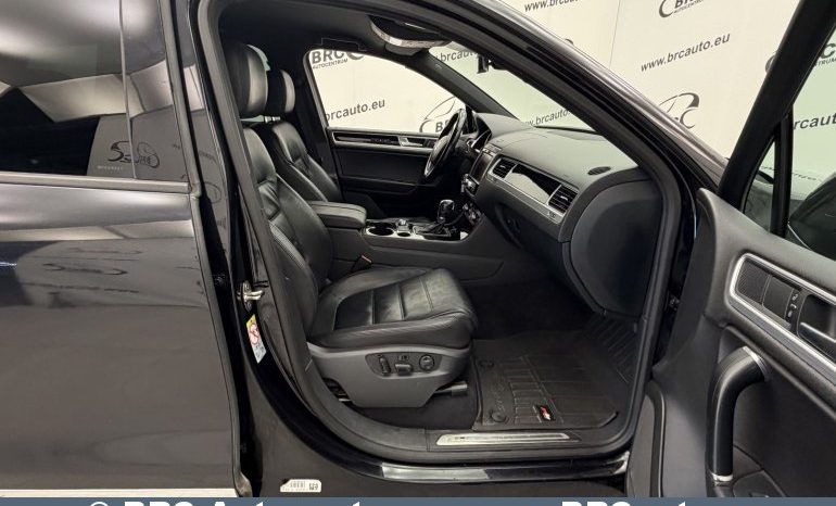 
								Volkswagen Touareg 3.0TDI  R-Line Automatas 2017 full									