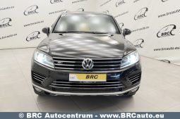 
										Volkswagen Touareg 3.0TDI  R-Line Automatas 2017 full									