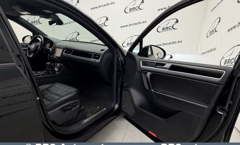 
								Volkswagen Touareg 3.0TDI  R-Line Automatas 2017 full									