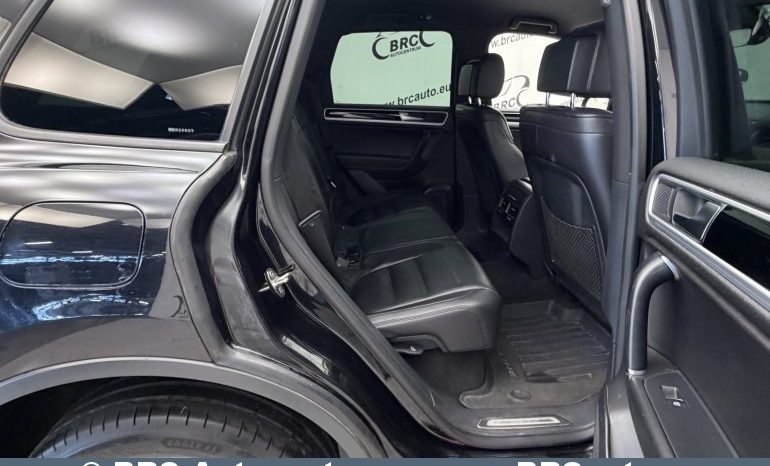 
								Volkswagen Touareg 3.0TDI  R-Line Automatas 2017 full									