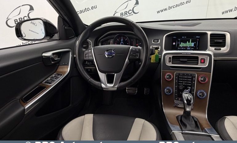 
								Volvo S60 Cross Country 2.4 D4 AWD R-Design Automatas 2016 full									
