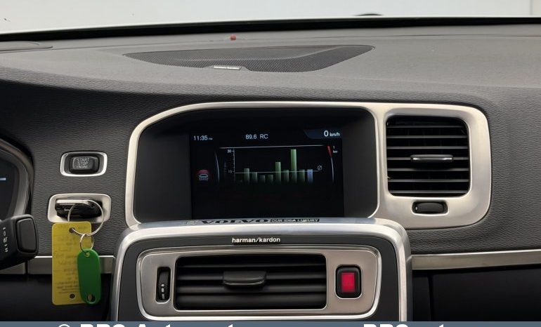 
								Volvo S60 Cross Country 2.4 D4 AWD R-Design Automatas 2016 full									