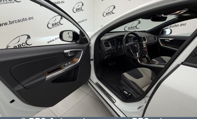 
								Volvo S60 Cross Country 2.4 D4 AWD R-Design Automatas 2016 full									