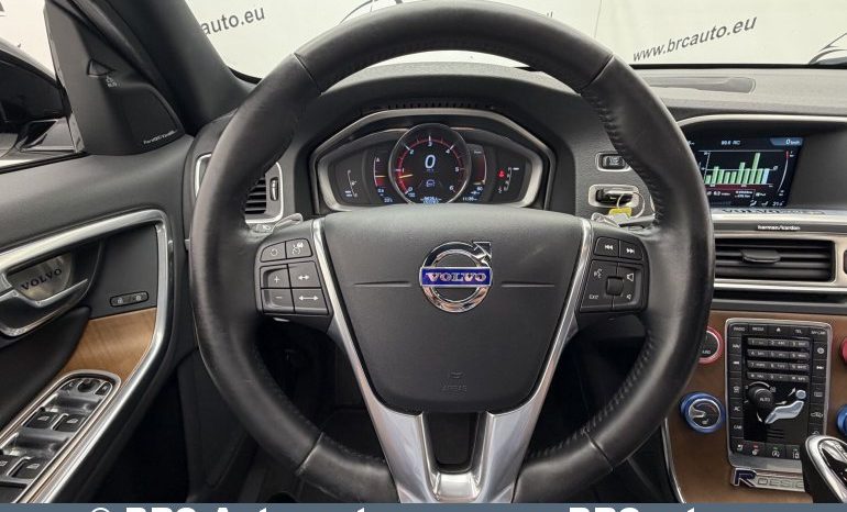 
								Volvo S60 Cross Country 2.4 D4 AWD R-Design Automatas 2016 full									