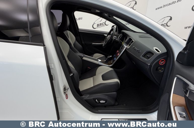 Volvo S60 Cross Country 2.4 D4 AWD R-Design Automatas 2016