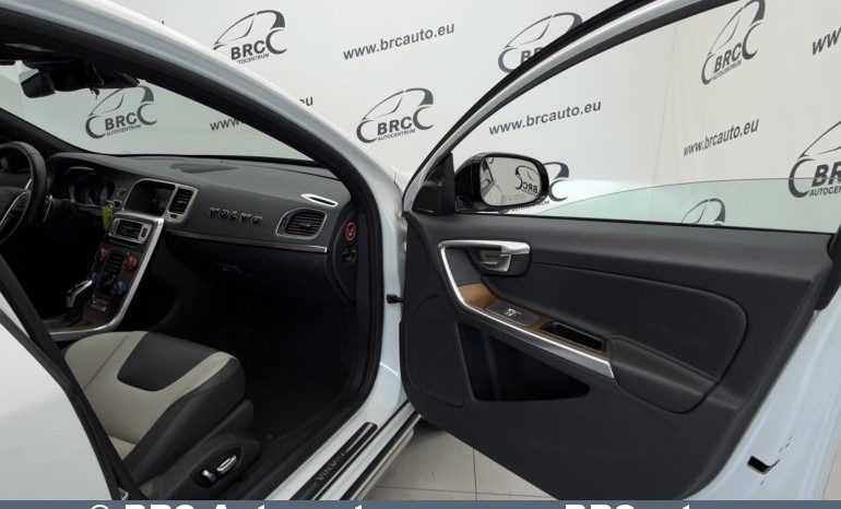 
								Volvo S60 Cross Country 2.4 D4 AWD R-Design Automatas 2016 full									