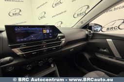 
										Citroen C4 X 1.2 PureTech Automatas 2023 full									